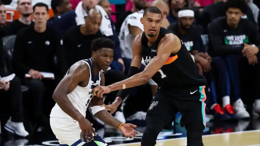 188金宝博体育app下载-NBA无聊的季后赛第2轮即将结束：赛程随意、2组横扫、裁判控场